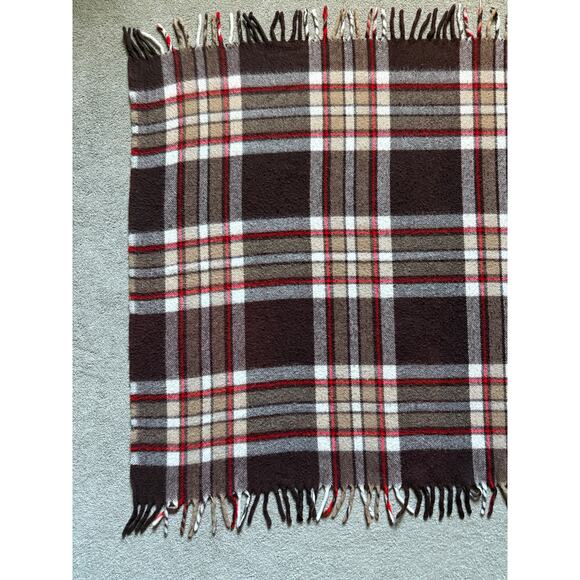 Vintage Faribo plaid stadium blanket - red, brown, white - fringe - 53 x 45 - Picture 9 of 10